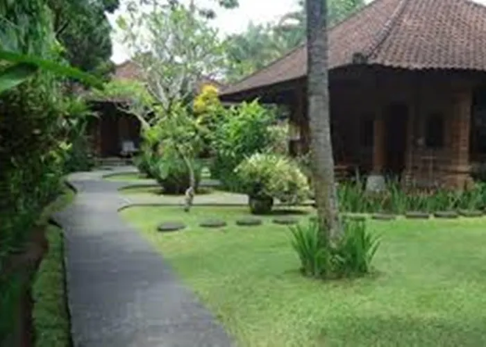 Sri Aksata Hotel 3*