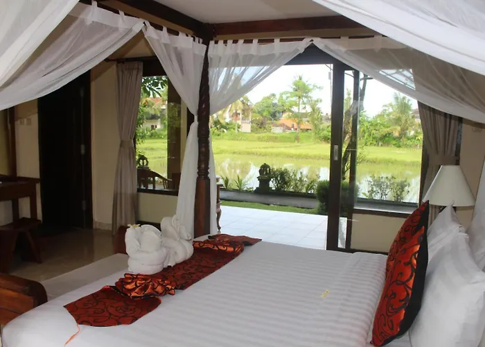 Sri Aksata Hotel 3*